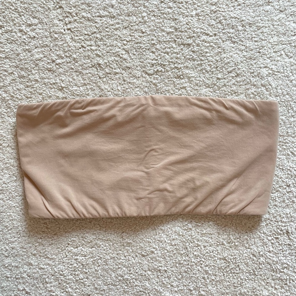 Skims Fits Everybody Bandeau Bra in Clay - size medium